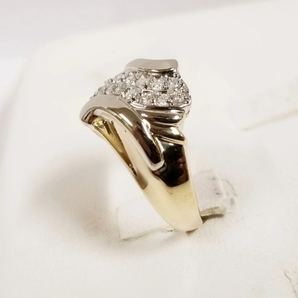 Diamond Cluster Ring - Picture 3 of 6